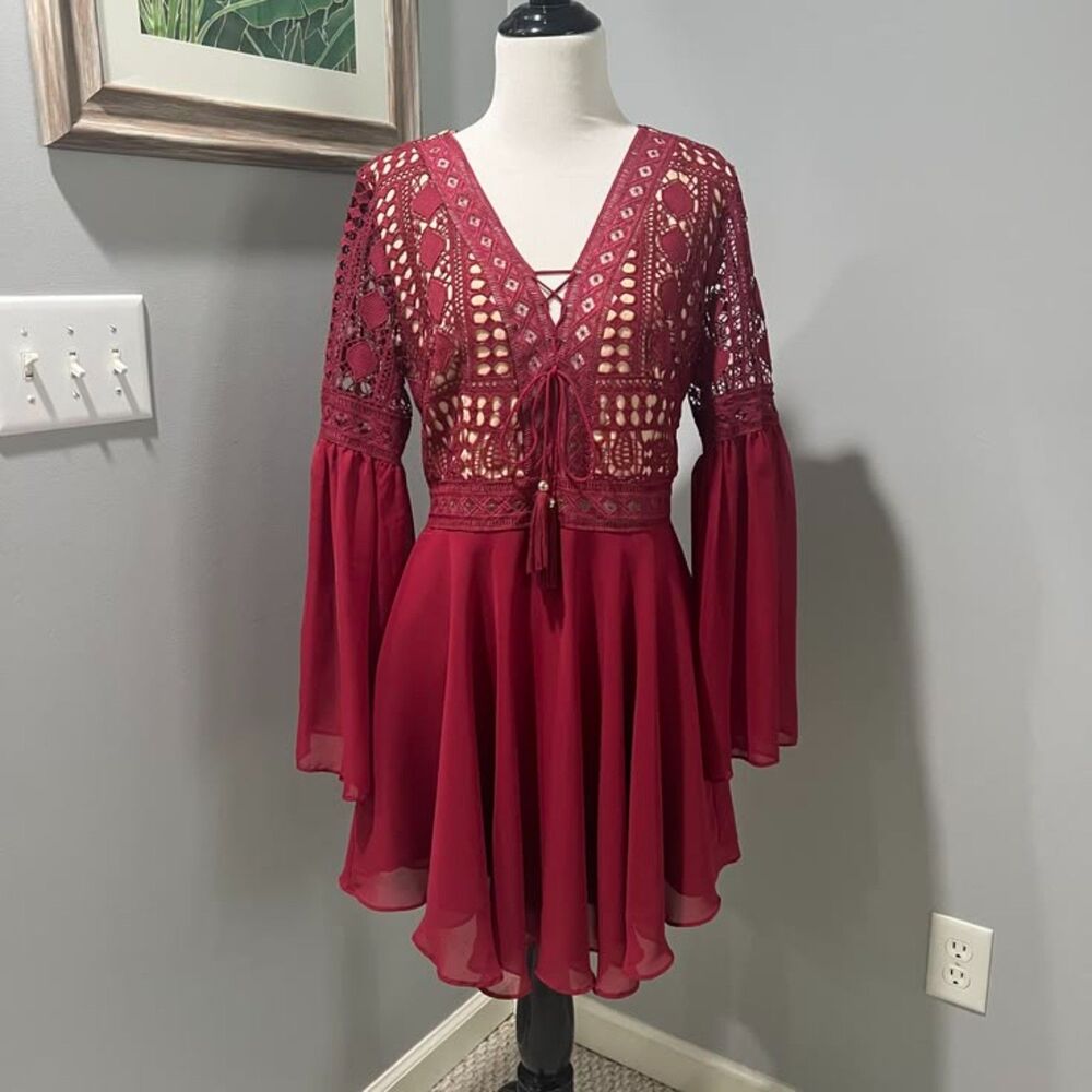 Two Sisters Wine Red Crochet Flare Sleeve Lined "Alyse" Flowy Mini Short Dress 8